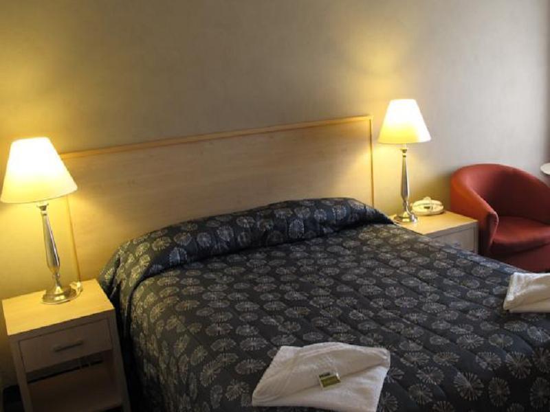 กัวเบอร์นเซ็นทรัลมอเตอร์ลอดจ์ Motel โกลเบิร์น ภายนอก รูปภาพ